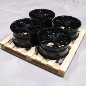 Set of CVR1 19x8,5 ET43 + 19x9,5 ET35 5x112 Gloss Black