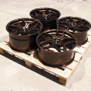 Set of JR34 20x9 ET35 + 20x10,5 ET20 5x120 Gloss Bronze