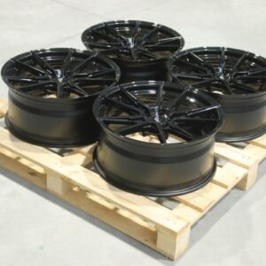 Set of JR21 19x8,5 ET25 5x100 Gloss Black