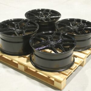 Set of CVR5 21x9 ET52 + 21x10,5 ET33 5x108 Gloss Black
