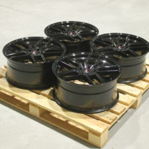 Set of JR25 19x8,5 ET35 5x114,3 Gloss Black