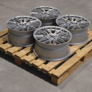 Set of JR28 17x8 ET38 4x100 Gloss Silver