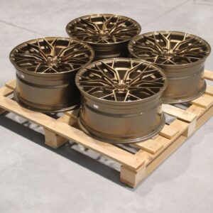 Set of CVR1 19x9,5 ET24 5x112 Brushed Bronze