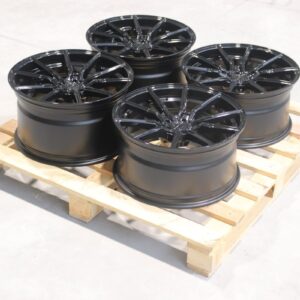 Set of CVR4 19x9,5 ET30 + 19x10,5 ET35 5x112 Gloss Black