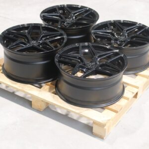 Set of CVR2 20x9 ET27 + 20x10 ET35 5x120 Gloss Black